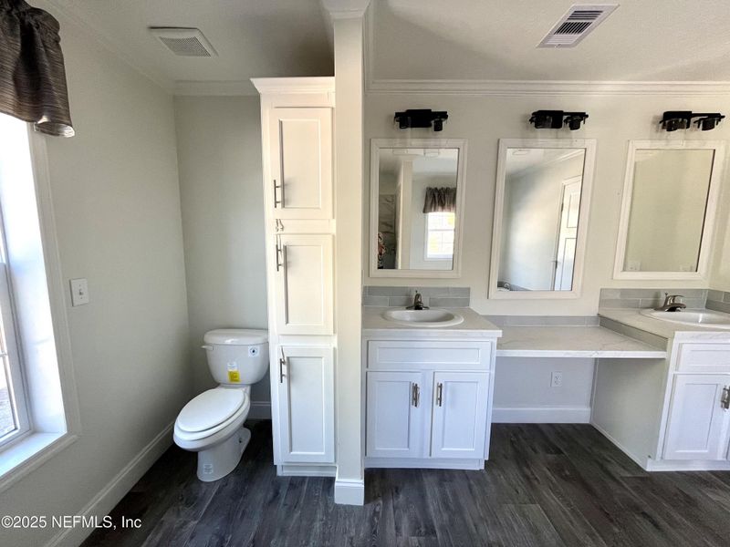 Furnished interior view inside a new home in , Palatka (Image 3).