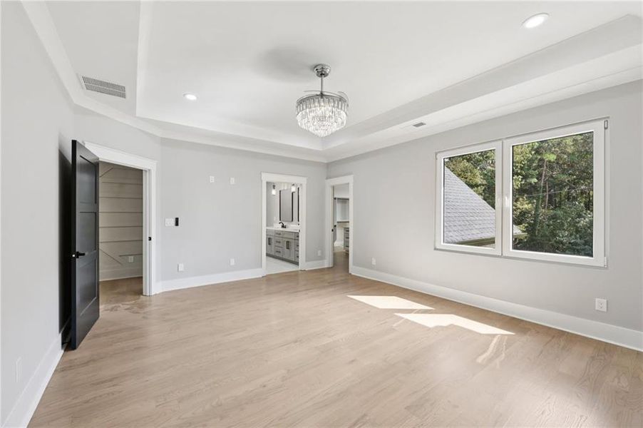 Spacious, unfurnished interior of a new home in , Lawrenceville (Image 38).