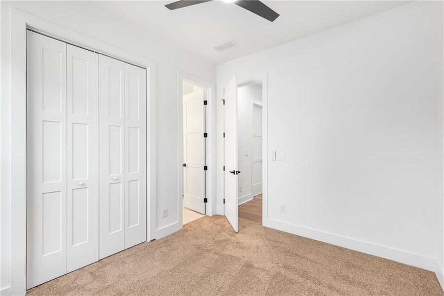 Spacious, unfurnished interior of a new home in , Alpharetta (Image 40). Spacious, unfurnished interior of a new home in , Alpharetta (Image 40).