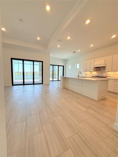 Spacious, unfurnished interior of a new home in , Lakewood Ranch (Image 26).