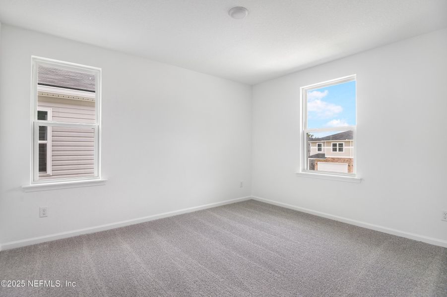 Spacious, unfurnished interior of a new home in Seasons at Park Trace, Jacksonville (Image 12).