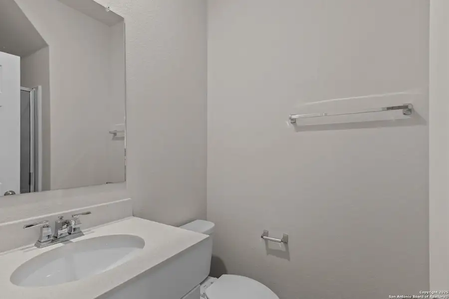 Image 12 of a home in Cinco Lakes. Image 12 of a home in Cinco Lakes.