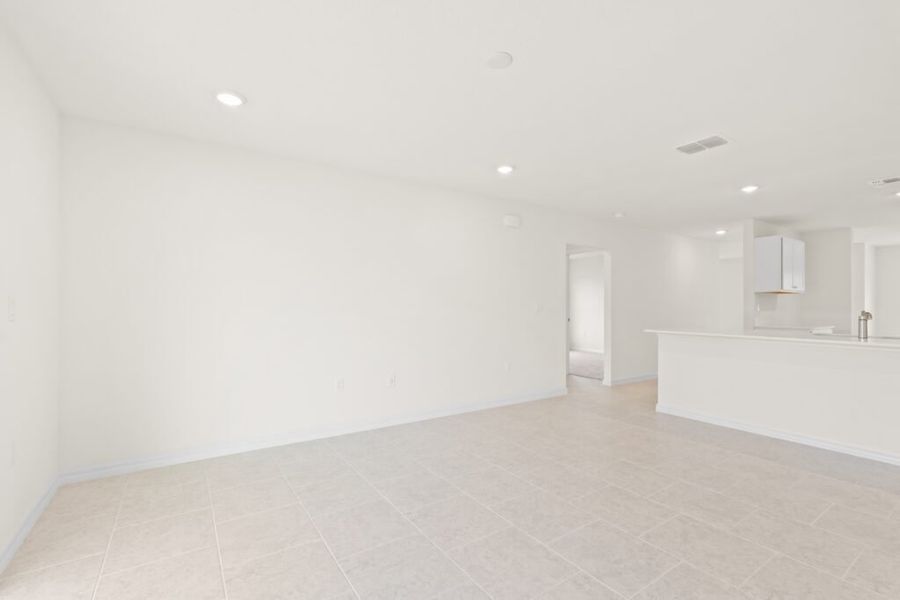 Spacious, unfurnished interior of a new home in Palm Bay, Palm Bay (Image 14).