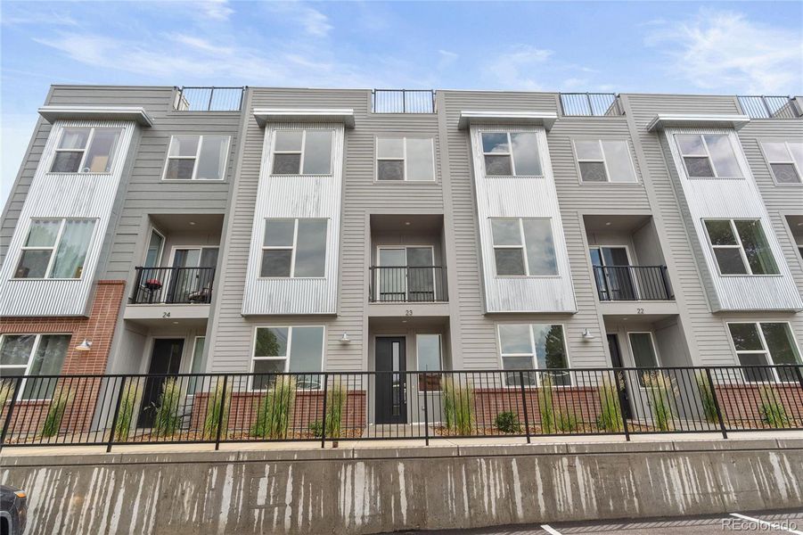 Image 33 of a home in .