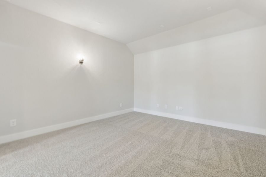 Spacious, unfurnished interior of a new home in Rainwater Crossing, Celina (Image 26).