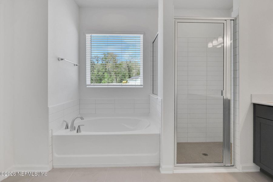 Furnished interior view inside a new home in Jennings Farm, Middleburg (Image 7).