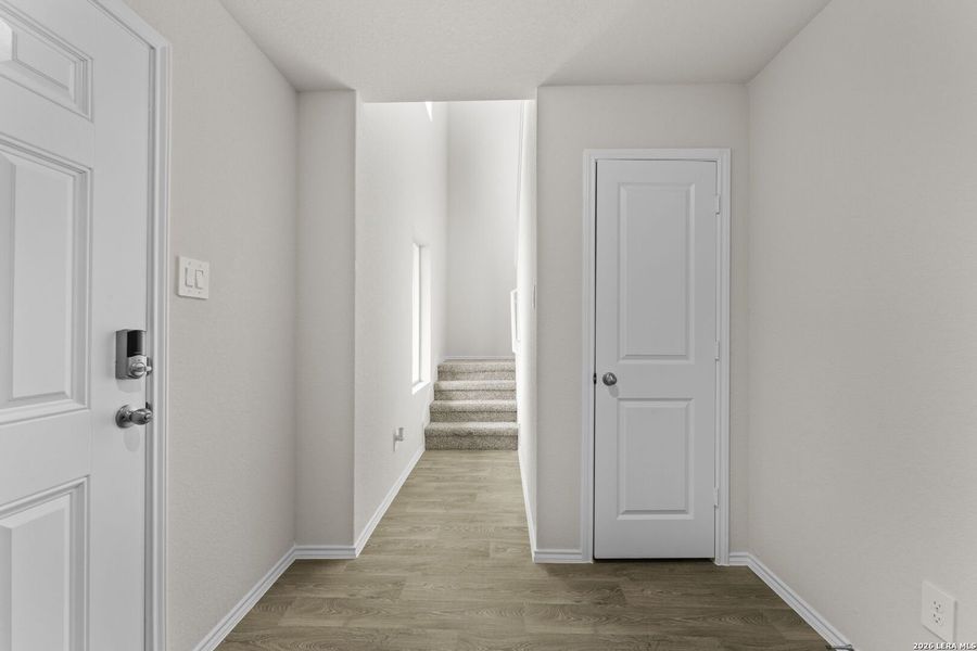 Spacious, unfurnished interior of a new home in Swenson Heights, Seguin (Image 24).