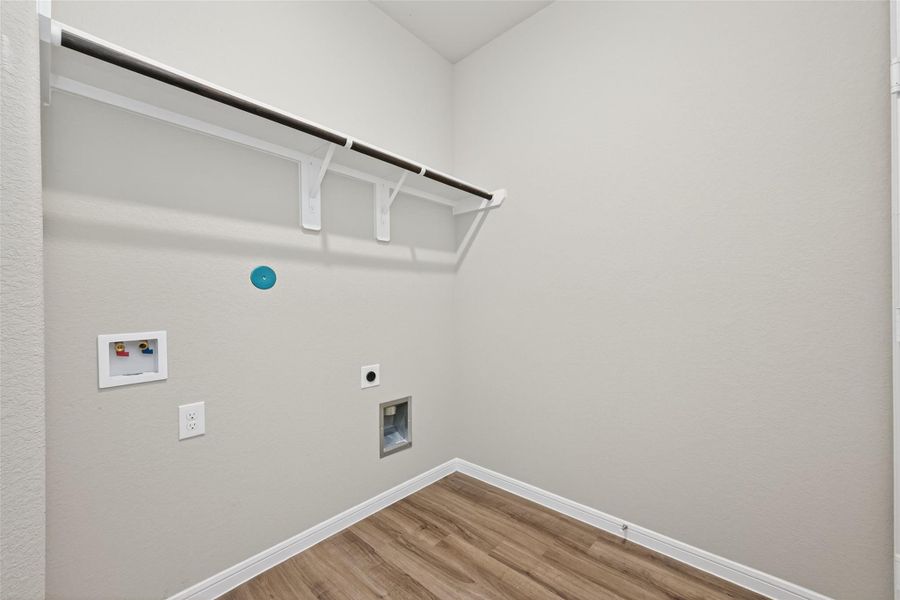 Spacious, unfurnished interior of a new home in Woodland Lakes, Huffman (Image 34).