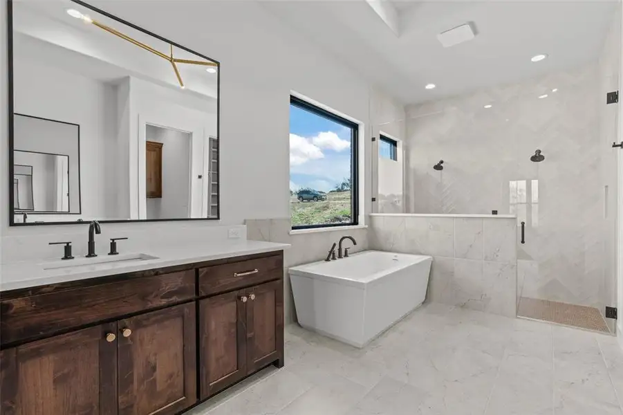 Furnished interior view inside a new home in Eagles Bluff, Hudson Oaks (Image 10).