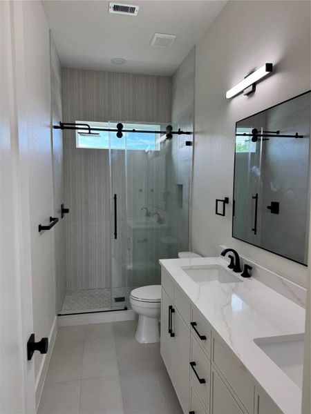 2nd Bathroom