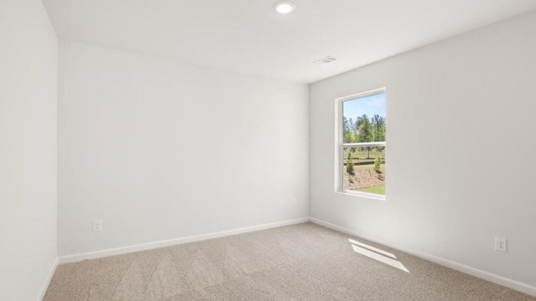 Spacious, unfurnished interior of a new home in Parkside at Carter Grove, Cartersville (Image 30).