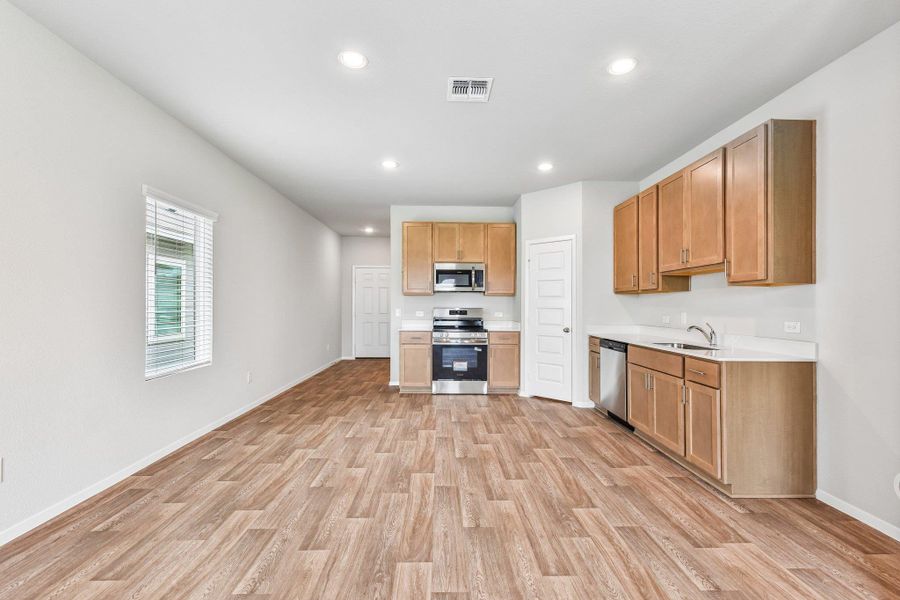 Furnished interior view inside a new home in Edgebrooke, Pflugerville (Image 5).
