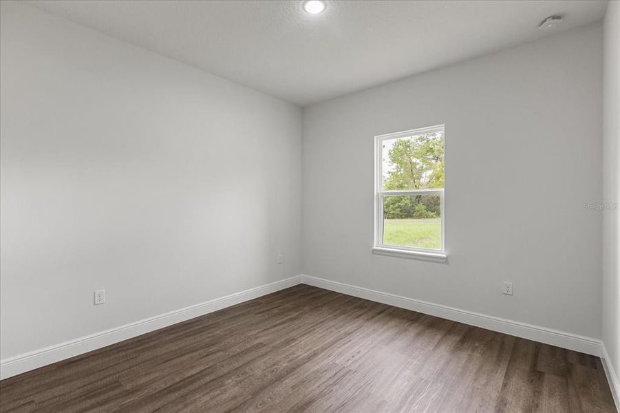 Spacious, unfurnished interior of a new home in , Ocala (Image 37).