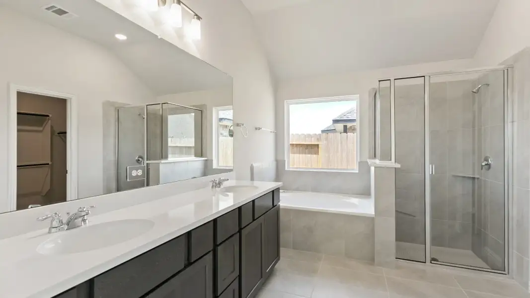 Furnished interior view inside a new home in Oakwood Estates, Waller (Image 12).