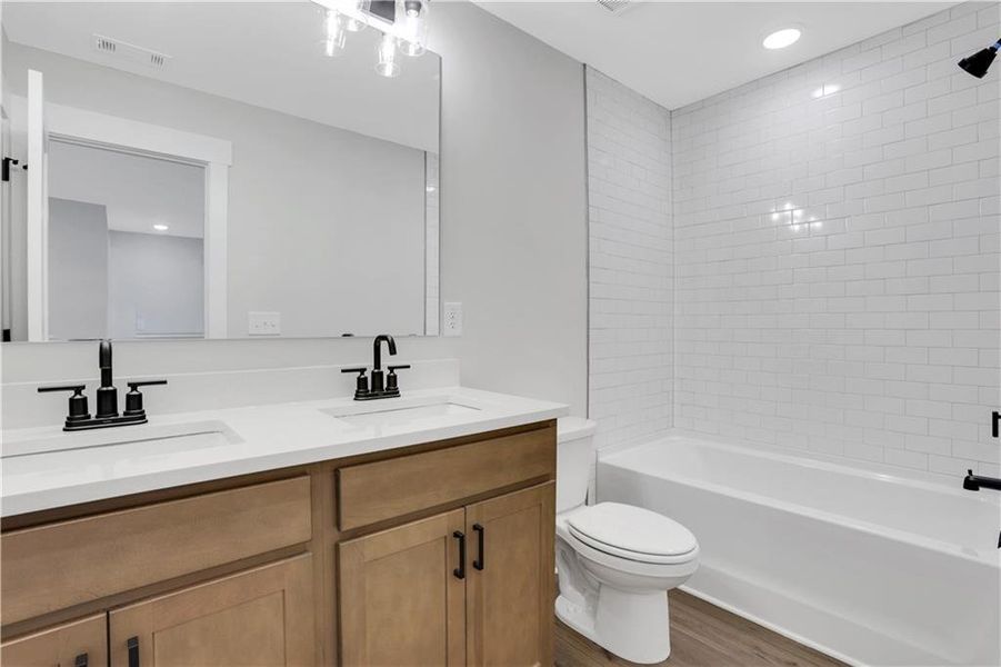 Furnished interior view inside a new home in Twin Lakes, Hoschton (Image 10). Furnished interior view inside a new home in Twin Lakes, Hoschton (Image 10).