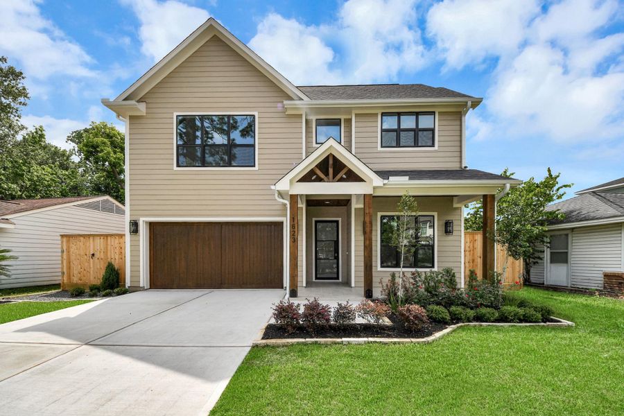 Front exterior of a new home in , Houston, TX, highlighting curb appeal (Image 25).