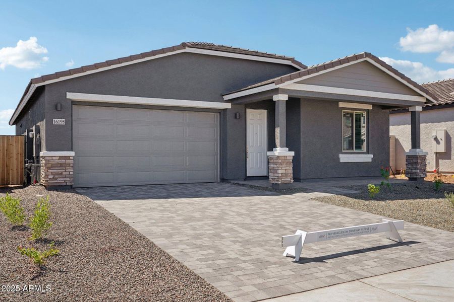 4-web-or-mls-W Bajada Rd-S2409-004