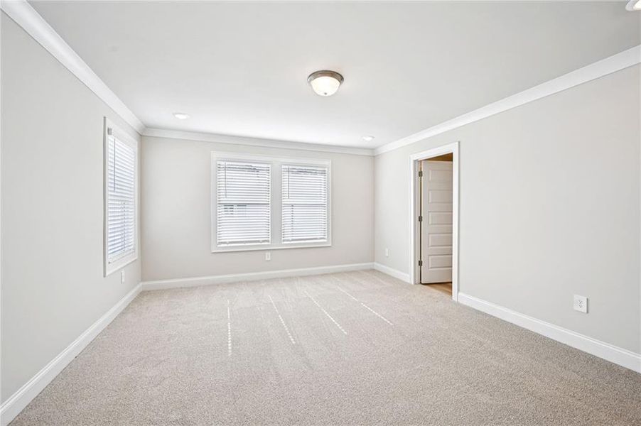 Spacious, unfurnished interior of a new home in , Lawrenceville (Image 40).