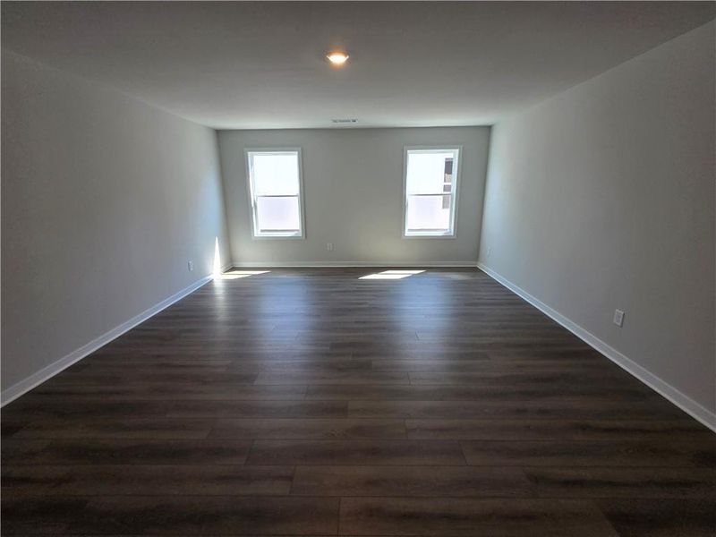 Spacious, unfurnished interior of a new home in Pinecrest Ridge, Dacula (Image 26).