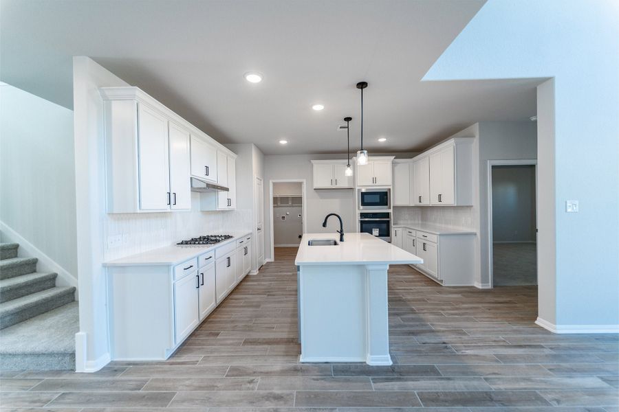 Furnished interior view inside a new home in Lago Mar, Texas City (Image 5).