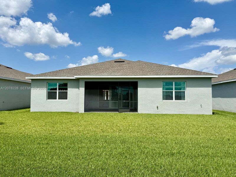 Exterior details and patio area of a home in , Lehigh Acres (Image 3).