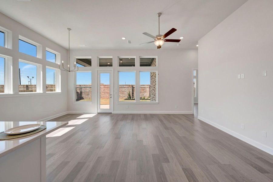 Spacious, unfurnished interior of a new home in Grange 45' Homesites, Katy (Image 17).