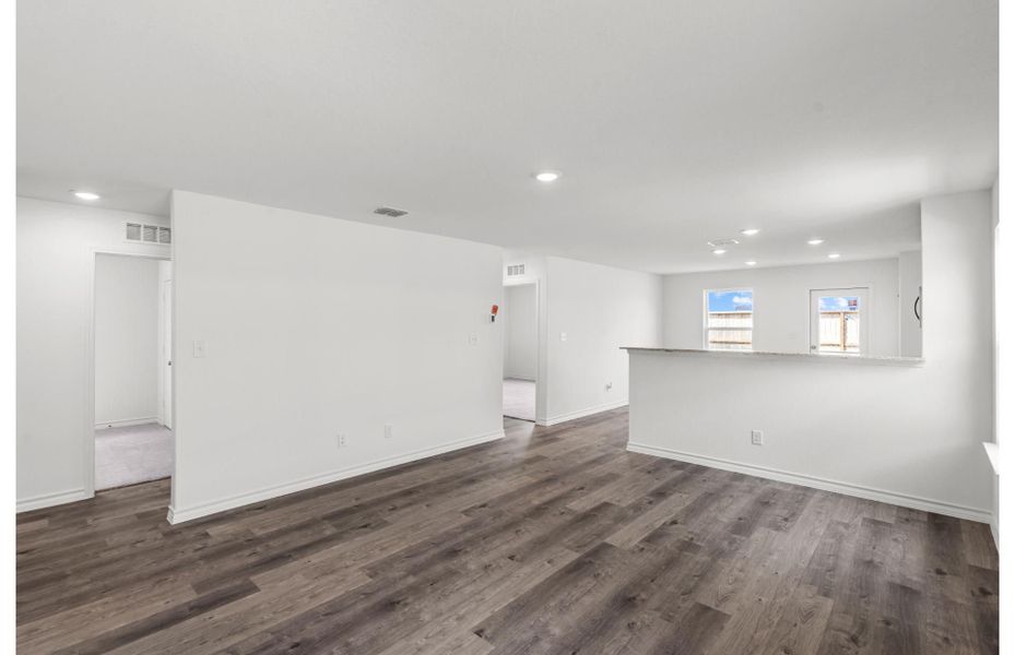 Dining Area Dining Area