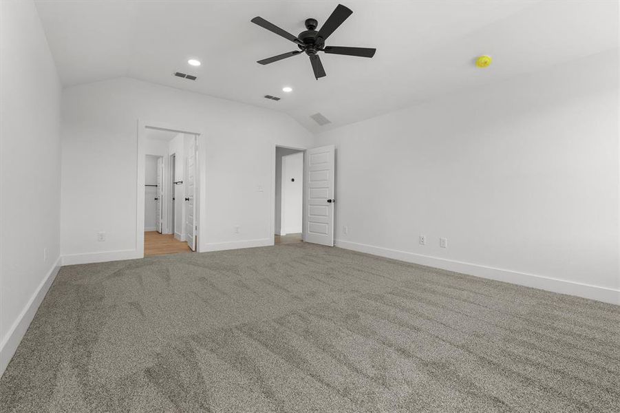 Spacious, unfurnished interior of a new home in , Lindale (Image 17). Spacious, unfurnished interior of a new home in , Lindale (Image 17).