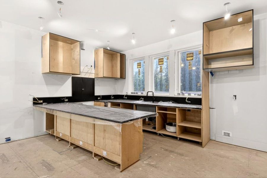 Furnished interior view inside a new home in , Atlanta (Image 8).
