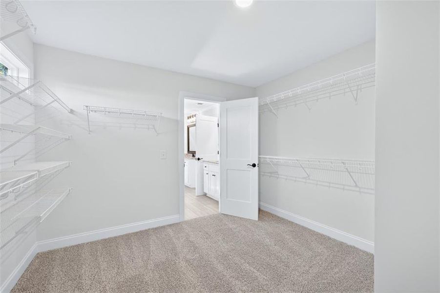 Spacious, unfurnished interior of a new home in , Jefferson (Image 61).