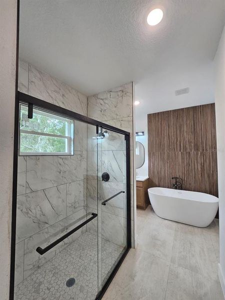 Furnished interior view inside a new home in , Ocala (Image 9).