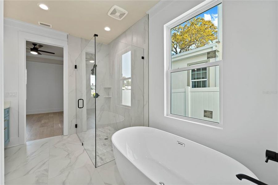 Primary Bath w/Large Soaking Tub and Separate Shower