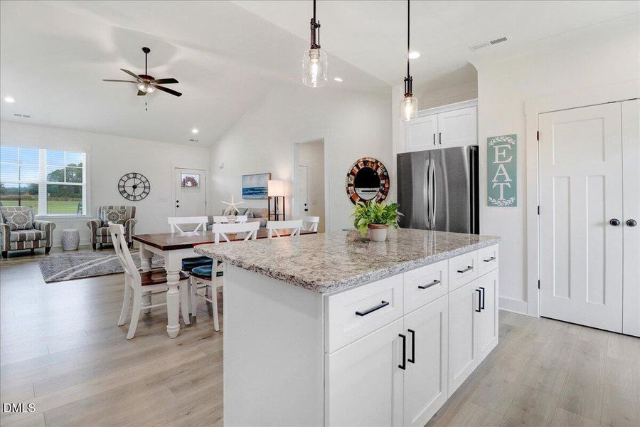 22-16 Tanseyleaf Dr-22