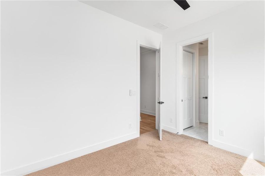 Spacious, unfurnished interior of a new home in , Alpharetta (Image 19). Spacious, unfurnished interior of a new home in , Alpharetta (Image 19).