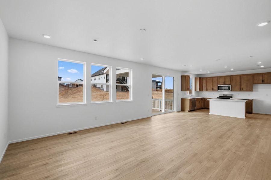 Spacious, unfurnished interior of a new home in Independence, Elizabeth (Image 31).