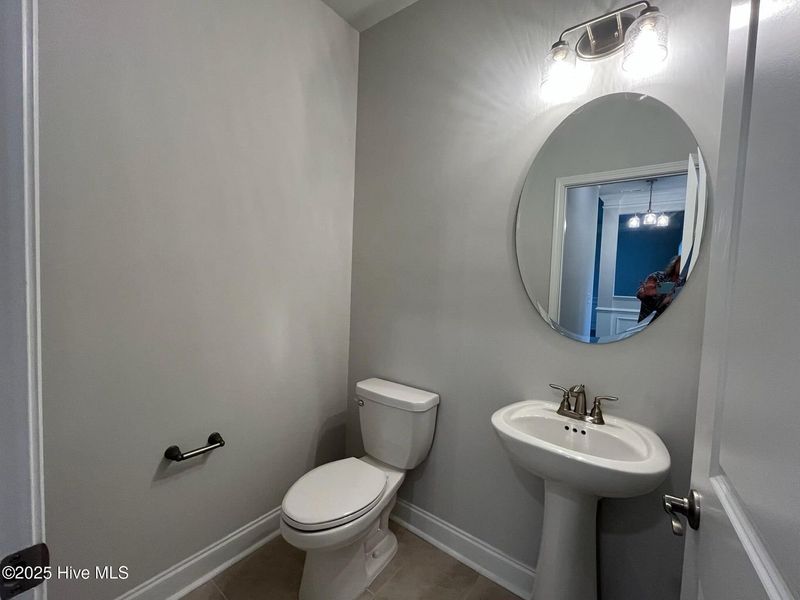 Furnished interior view inside a new home in Palmetto Creek, Bolivia (Image 9).