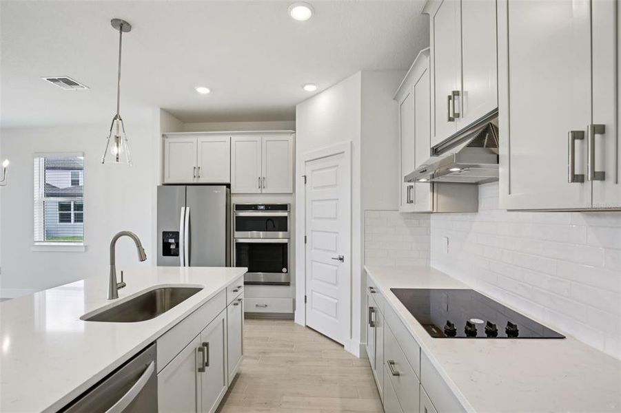 Furnished interior view inside a new home in Magnolia Bay - Reserve Series, Nokomis (Image 7). Furnished interior view inside a new home in Magnolia Bay - Reserve Series, Nokomis (Image 7).