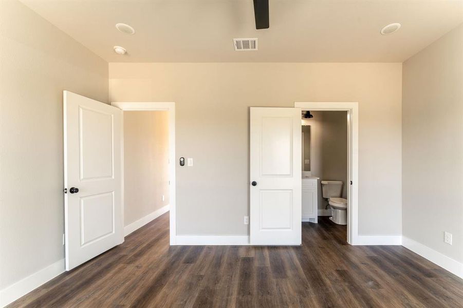 Spacious, unfurnished interior of a new home in , Rio Vista (Image 29).