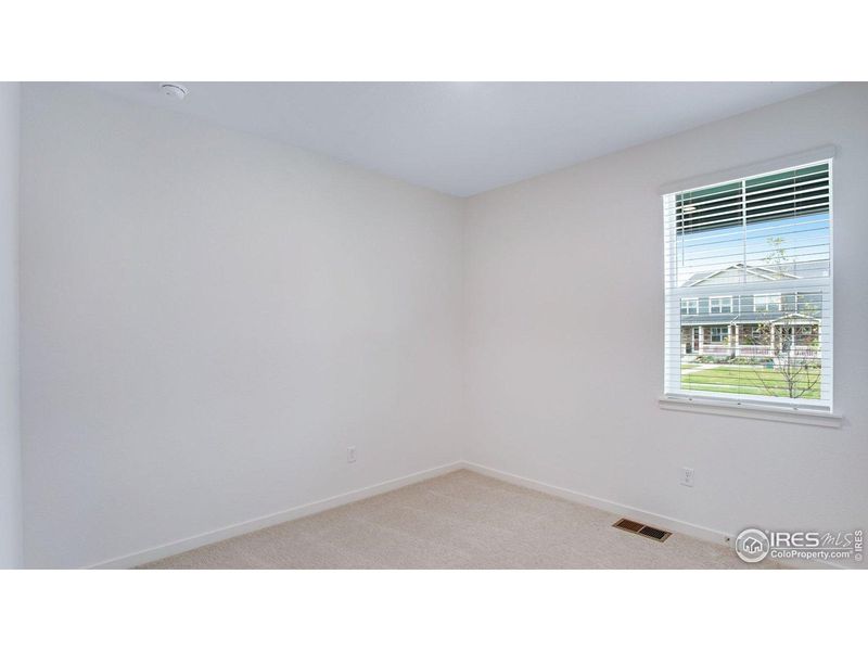 Spacious, unfurnished interior of a new home in Hansen Farm, Fort Collins (Image 16).