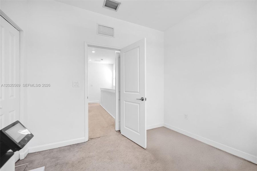 Spacious, unfurnished interior of a new home in , Homestead (Image 23).