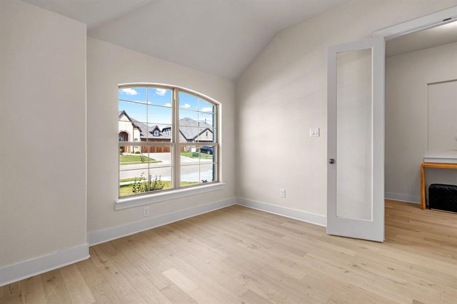 Spacious, unfurnished interior of a new home in The Parks at Panchasarp Farms - Phase 2, Burleson (Image 19). Spacious, unfurnished interior of a new home in The Parks at Panchasarp Farms - Phase 2, Burleson (Image 19).
