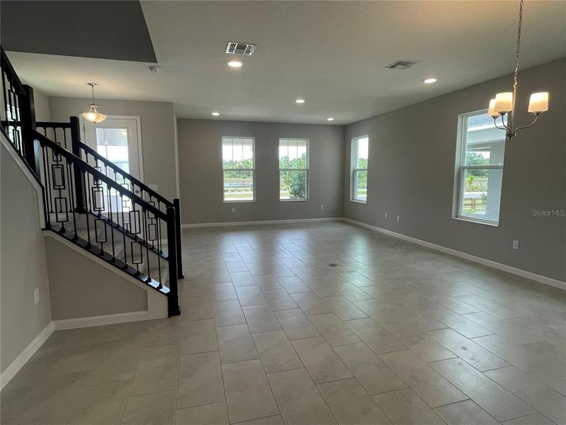 Spacious, unfurnished interior of a new home in Center Lake on the Park, St. Cloud (Image 45).