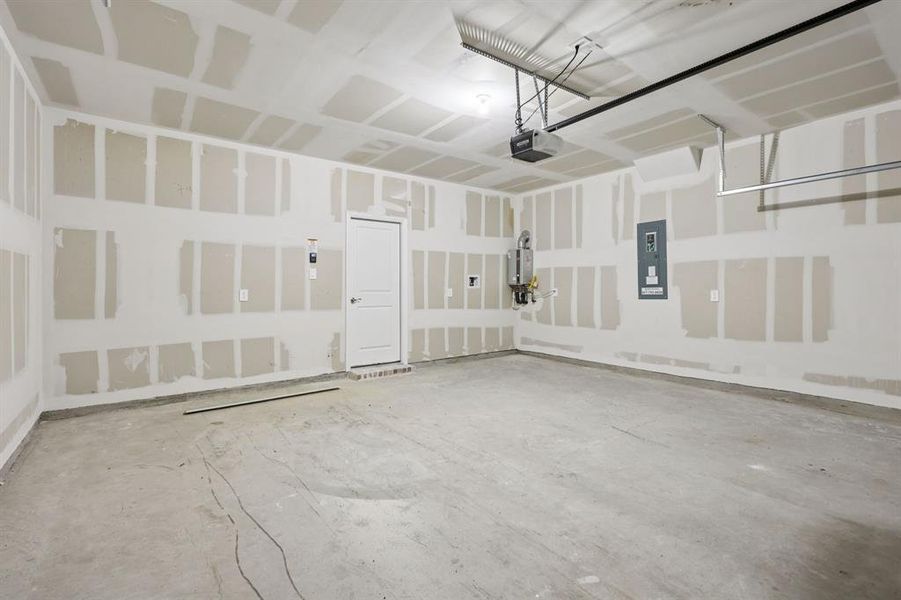 In-progress construction of a new home in Southridge - Signature Series, McKinney, TX (Image 38). In-progress construction of a new home in Southridge - Signature Series, McKinney, TX (Image 38).