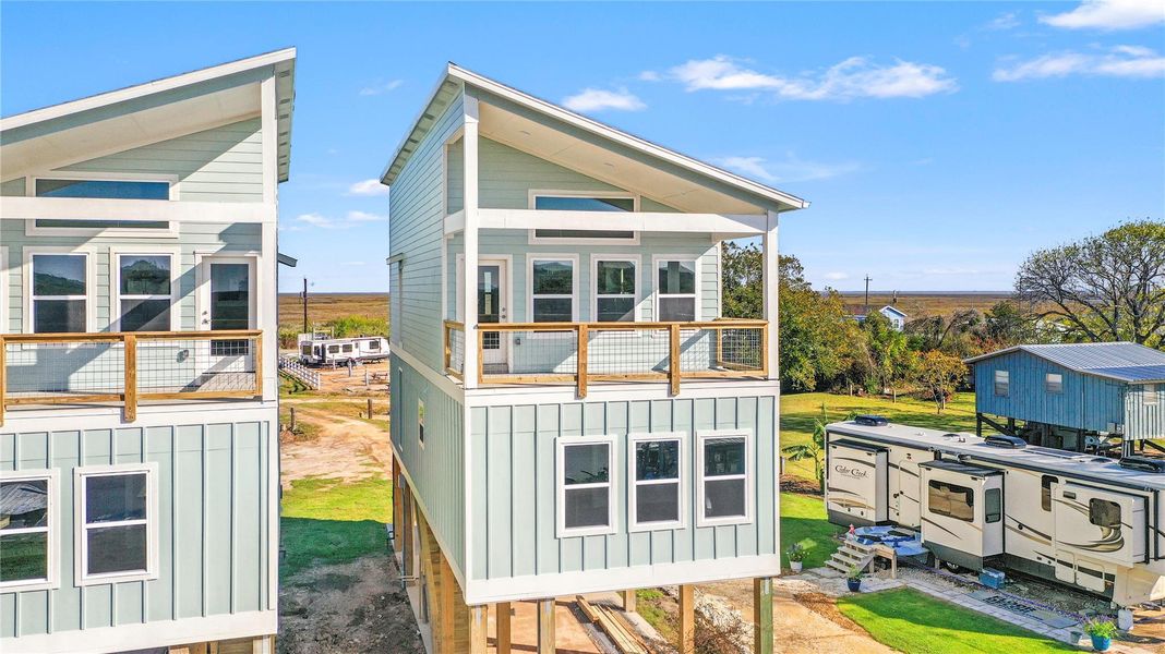 Exterior details and patio area of a home in , Matagorda (Image 19).