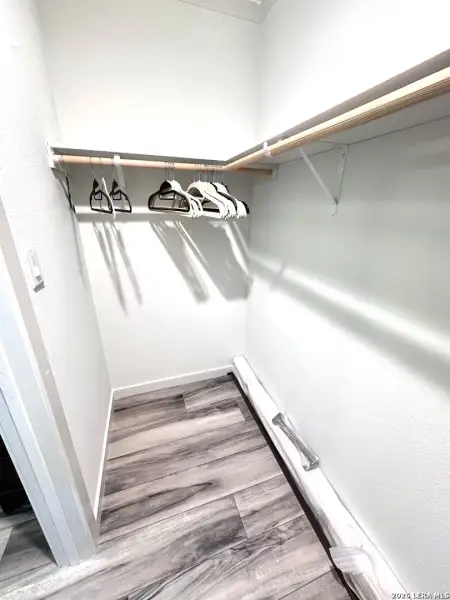 Spacious, unfurnished interior of a new home in , Lakehills (Image 23).