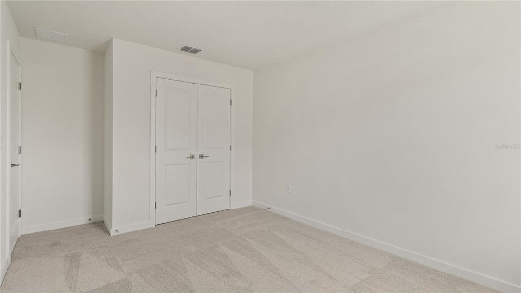 Spacious, unfurnished interior of a new home in Hamilton Bluff, Lake Hamilton (Image 17).