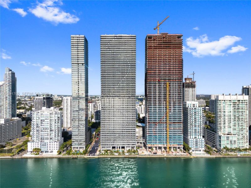 Condo located in Miami, FL showcasing its design and architecture (Image 42).