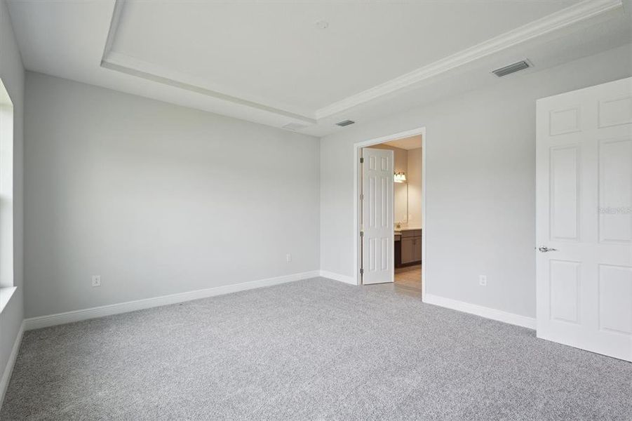 Spacious, unfurnished interior of a new home in Two Rivers, Zephyrhills (Image 18).