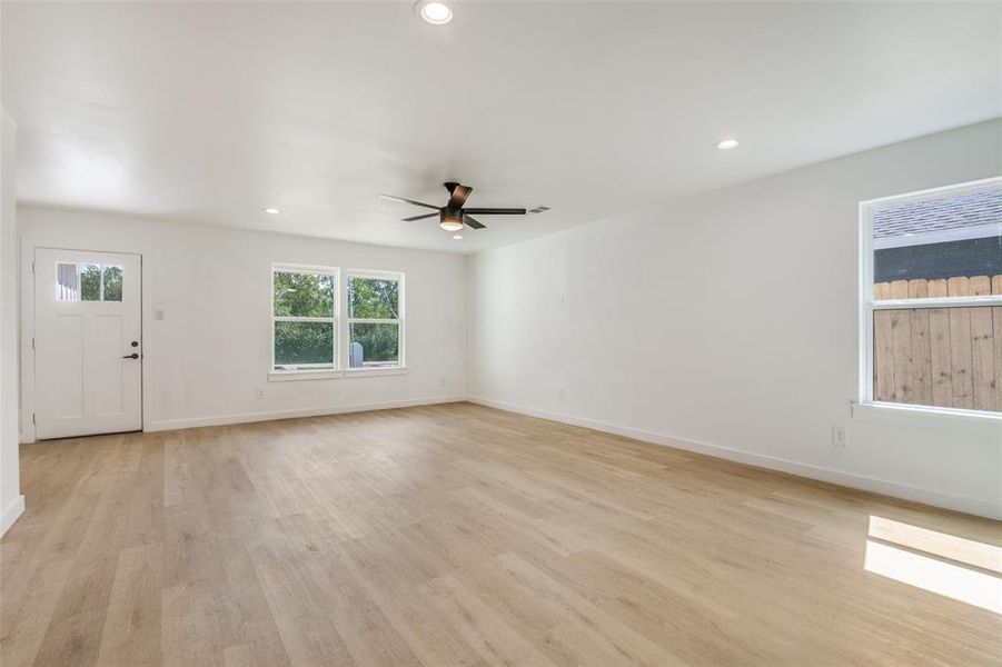 Spacious, unfurnished interior of a new home in , Terrell (Image 8).