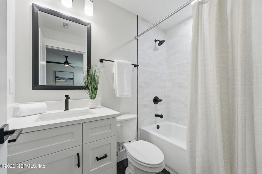 Furnished interior view inside a new home in , Jacksonville Beach (Image 7).